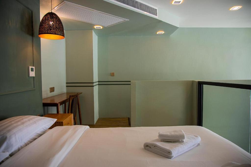 Eco Cozy Beachfront Resort Chaam HHQ Exterior foto